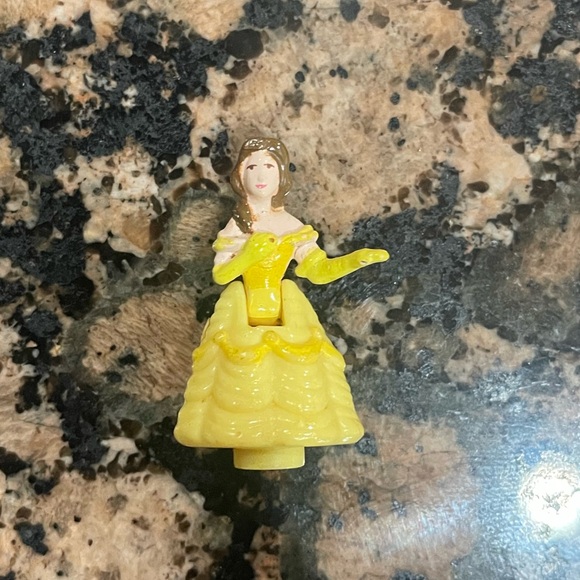 Vintage beauty and beast Polly pocket figures - bluebird - Picture 4 of 4
